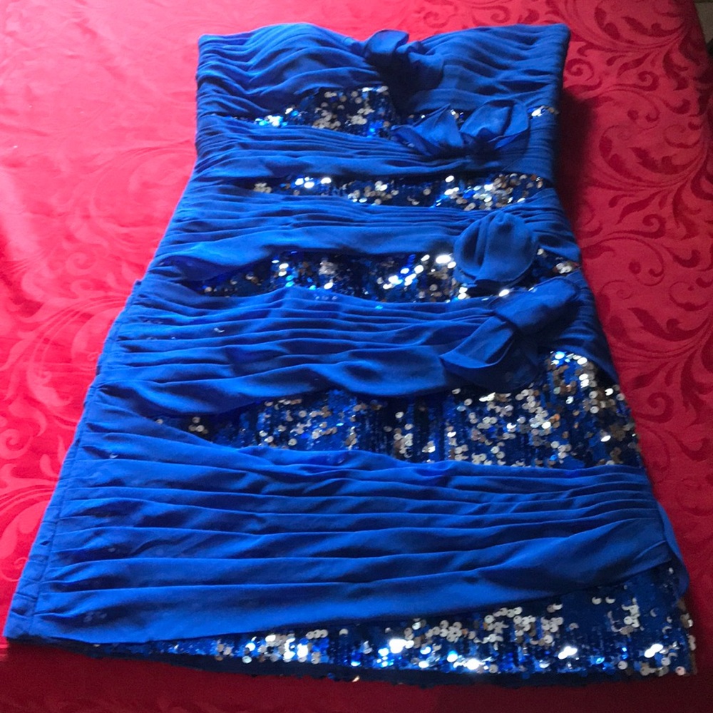 Blue dress - Picture 1 of 1
